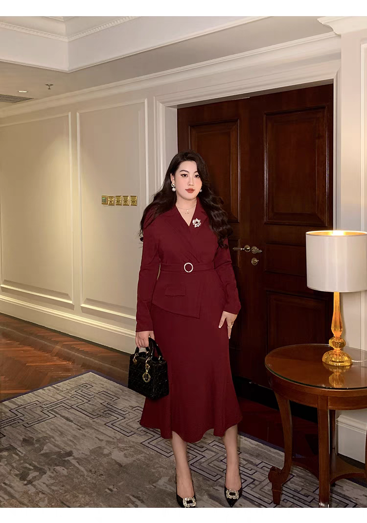 فستان نسائى أحمر غامض بحزام أنيق