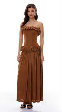 فستان مزين بضفيرة