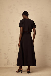 طقم من قطعتين مزين بالورد و الترتر