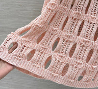 فستان وردي متوسط الطول