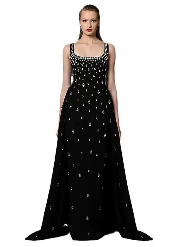 فستان اسود طويل راقي