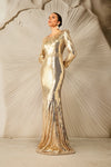 فستان ذهبي مزين بالترتر