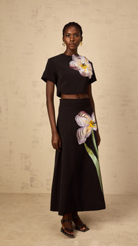 طقم من قطعتين مزين بالورد و الترتر