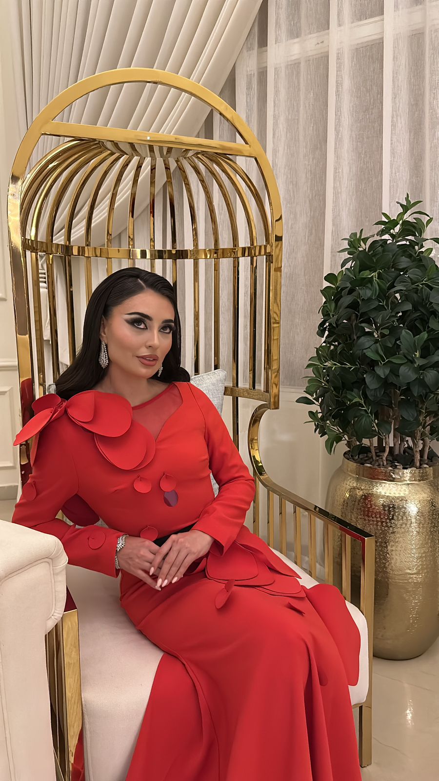 فستان طويل باكمام
